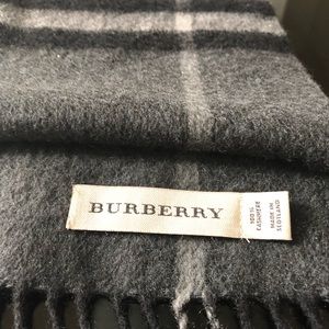 Burberry Classic Cashmere Scarf - Charcoal Check